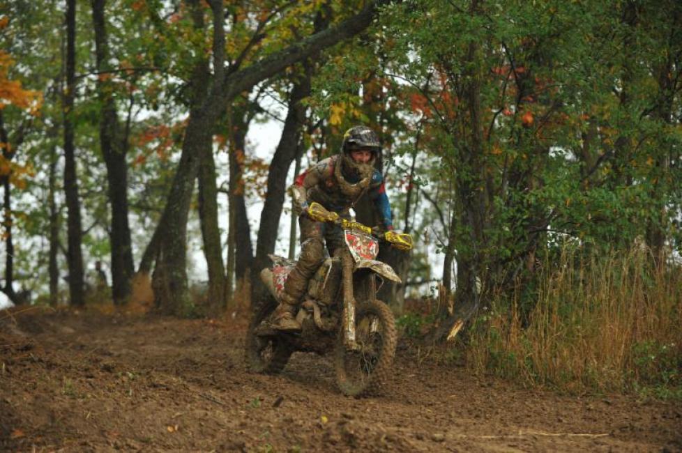 Sipes struggled to see clearly but continued to push ahead for 8th place in XC1.