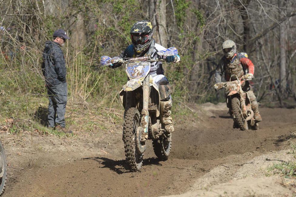 Tayla Jones made the move to first early on in the race, and ended up battling with Sheets throughout the 2-hour race before earning her second WXC bike win.
