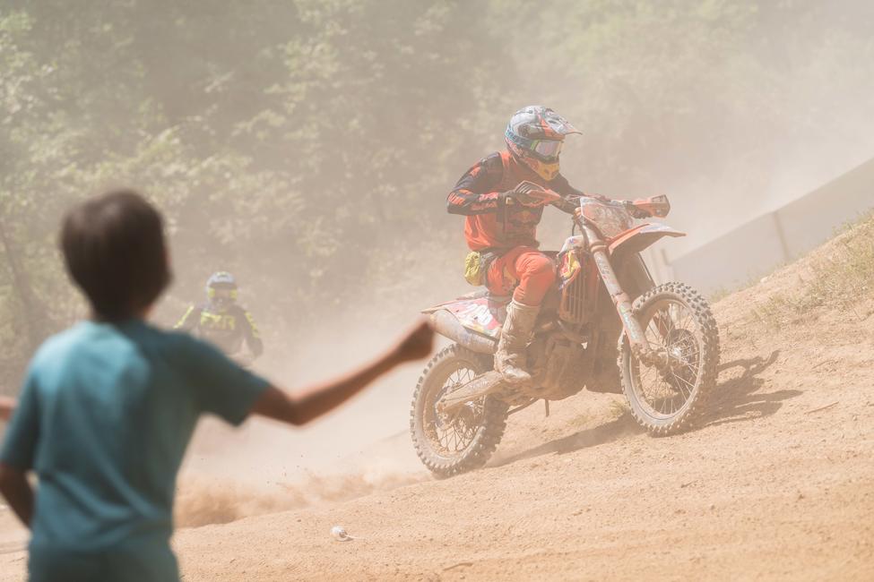 untitled_shoot-396-15