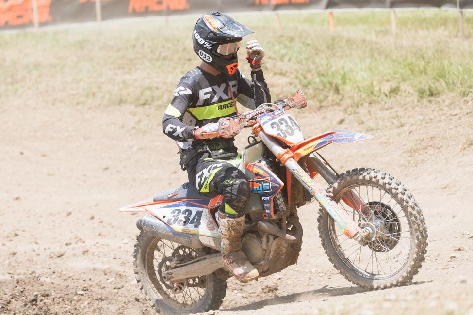 untitled_shoot-318-17