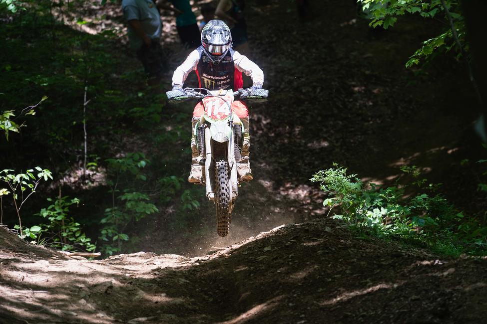 untitled_shoot-323-18