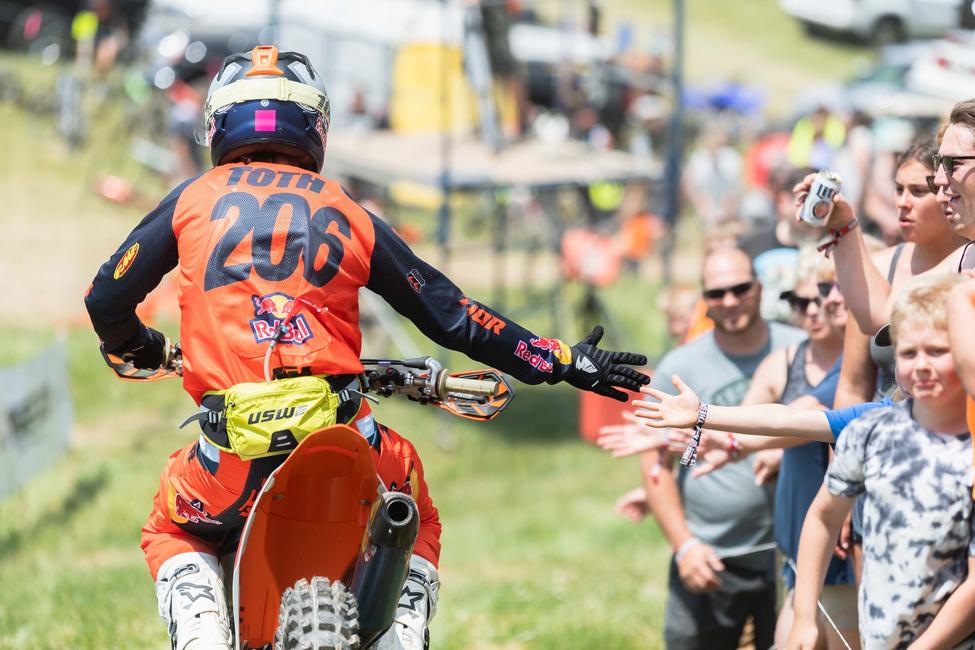 untitled_shoot-257-24