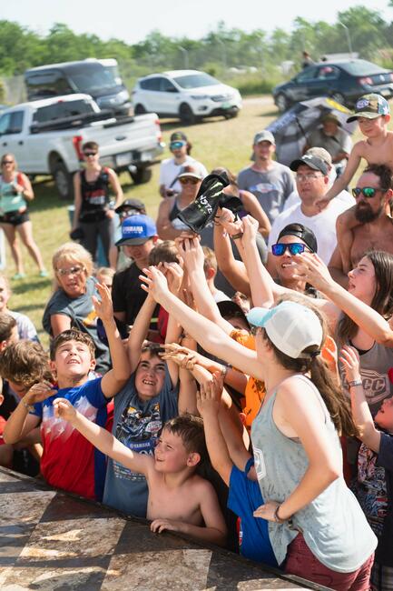 untitled_shoot-258-97