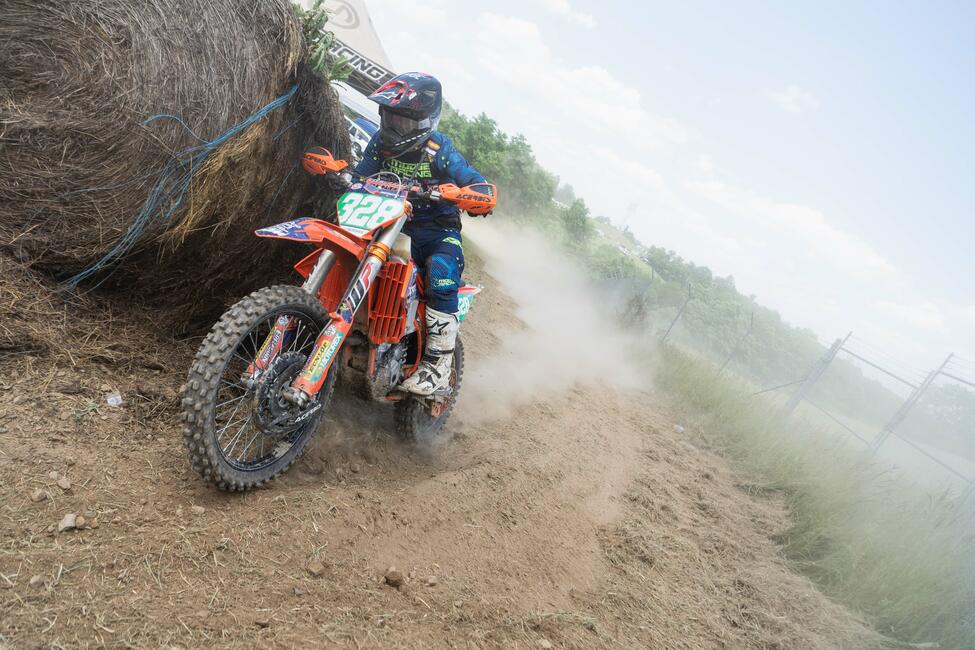 untitled_shoot-139-48