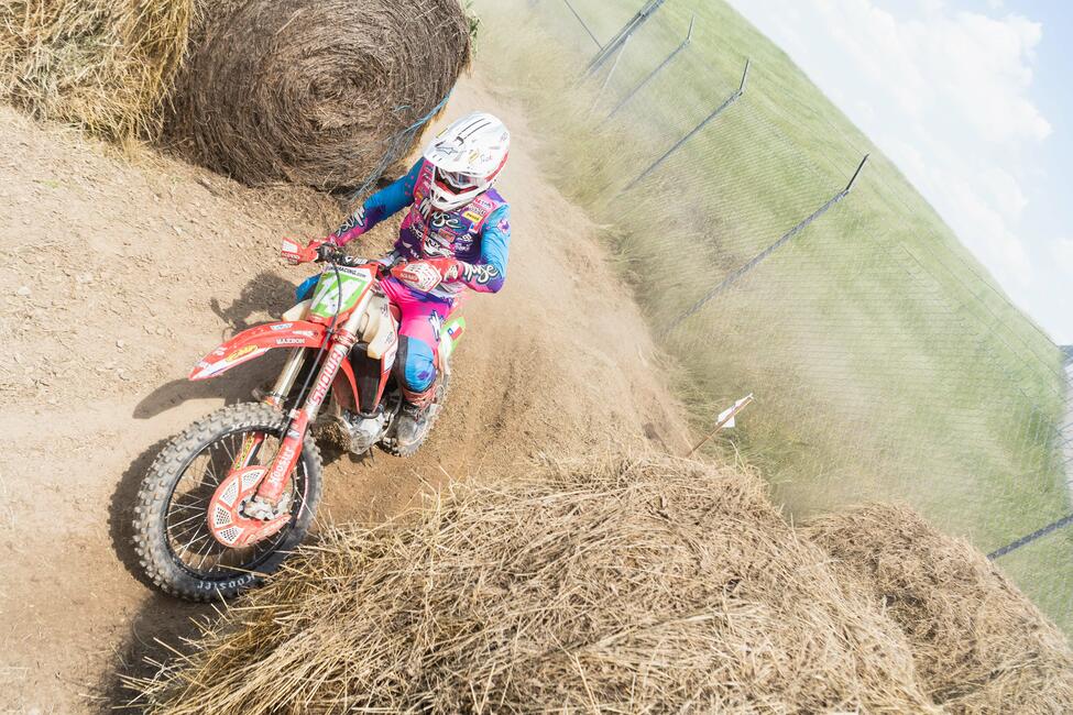 untitled_shoot-130-46