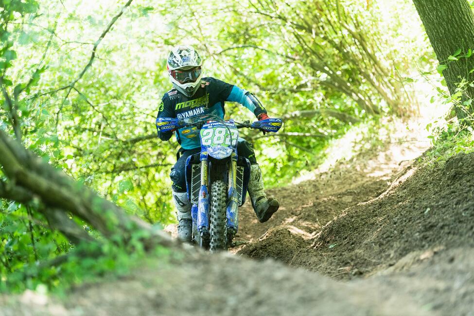 untitled_shoot-113-42