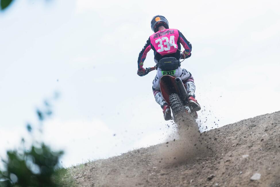 untitled_shoot-095-3-37