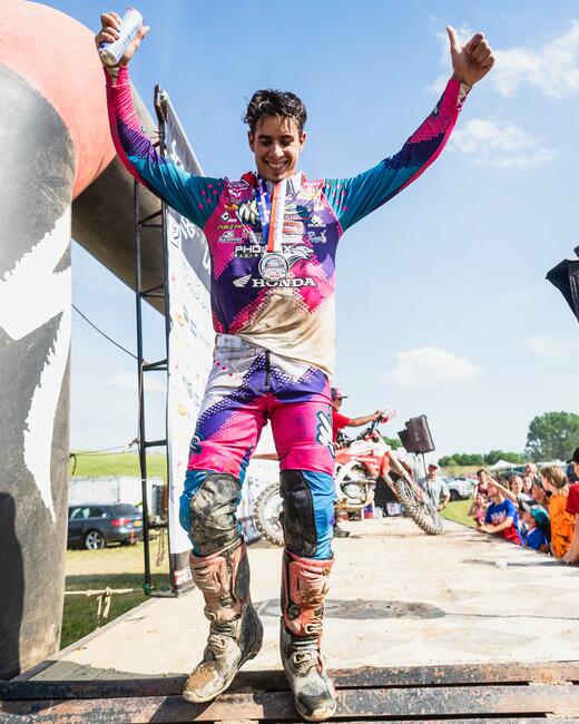 untitled_shoot-085-2-1-100