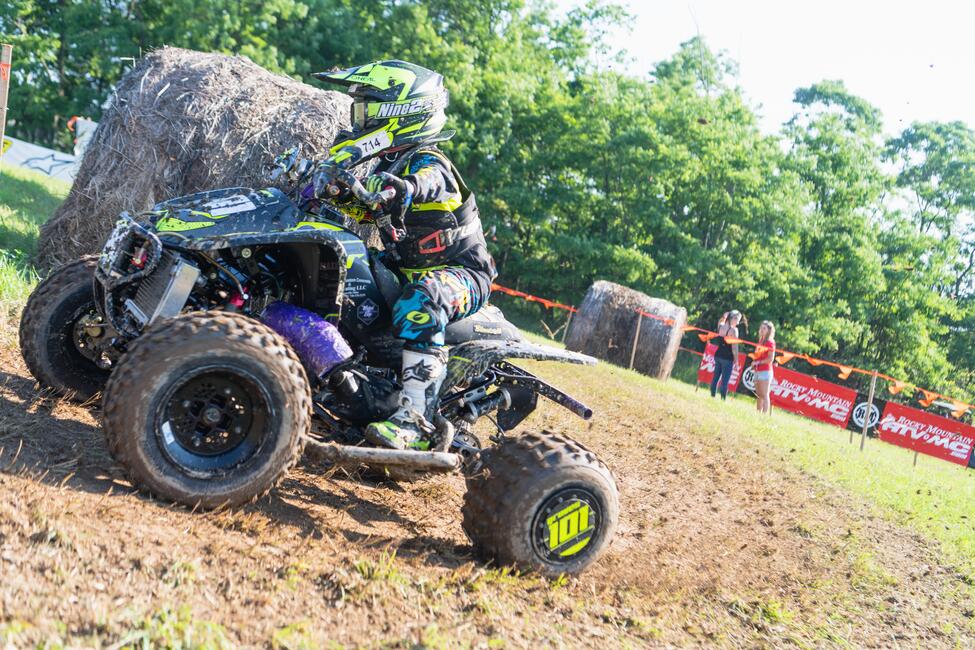 untitled_shoot-004-3