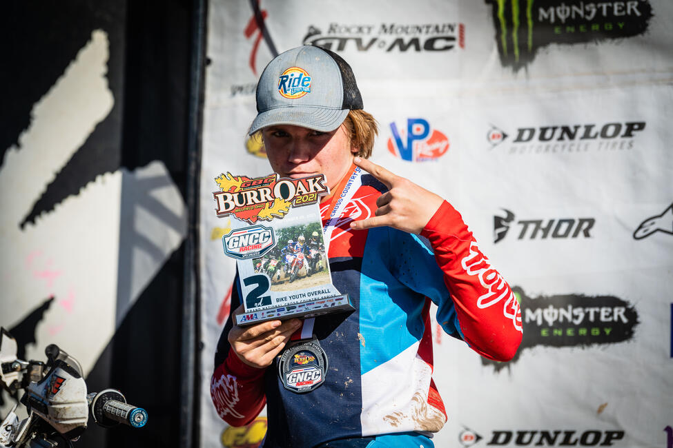 untitled_shoot-035-22