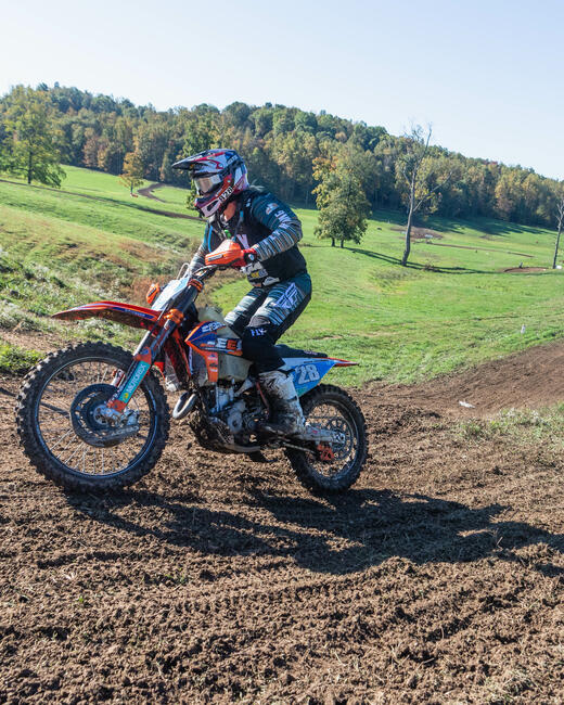 untitled_shoot-024-2-1