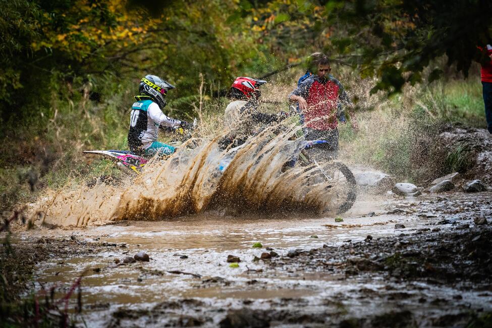 untitled_shoot-043-3-102