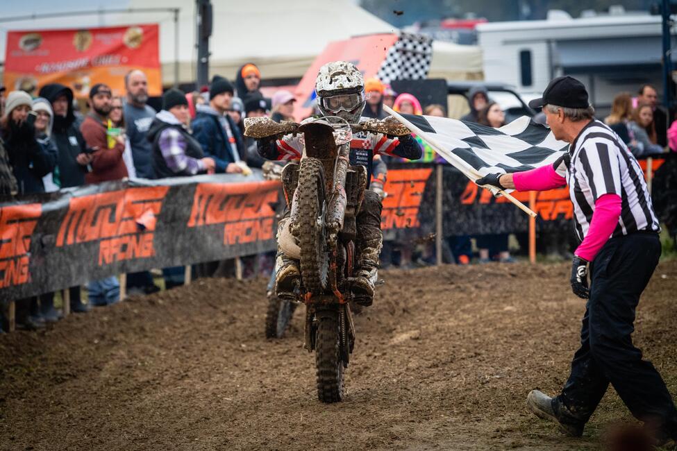 untitled_shoot-076-3-121