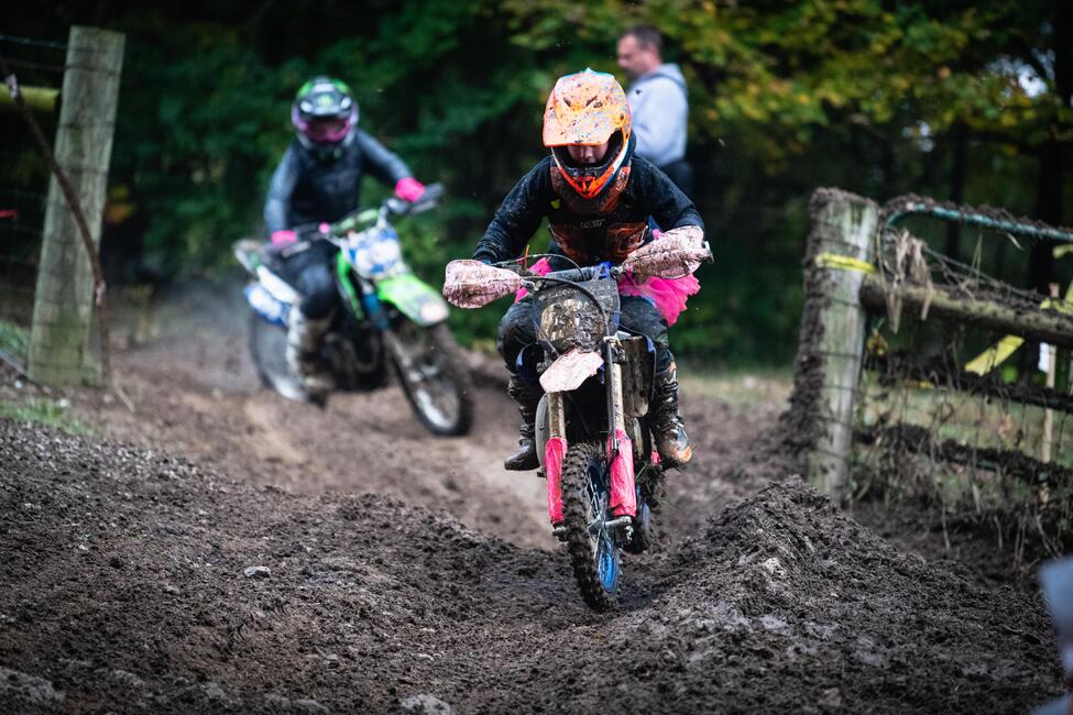 untitled_shoot-051-3-107