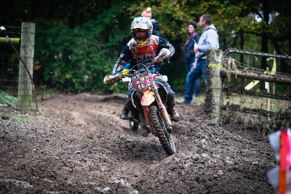 untitled_shoot-056-3-110