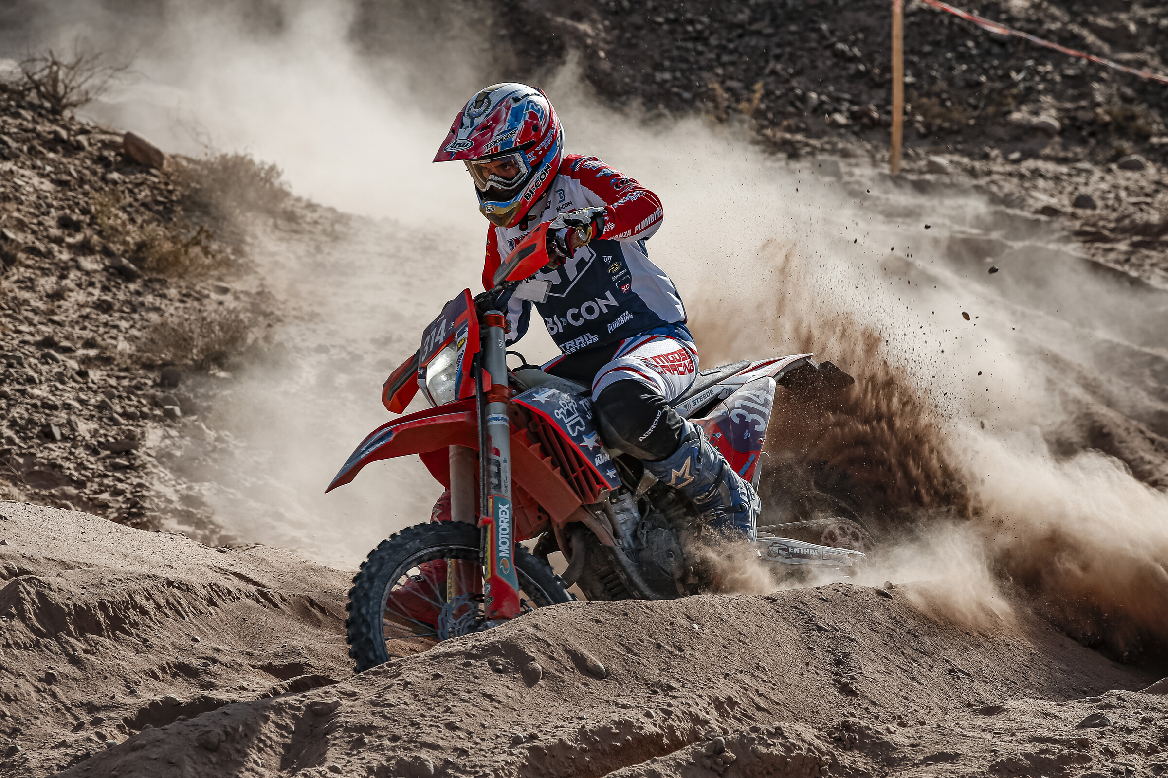 Korie Steede and the rest of Team USA in the Women's Trophy division continue to work towards earning a victory.
