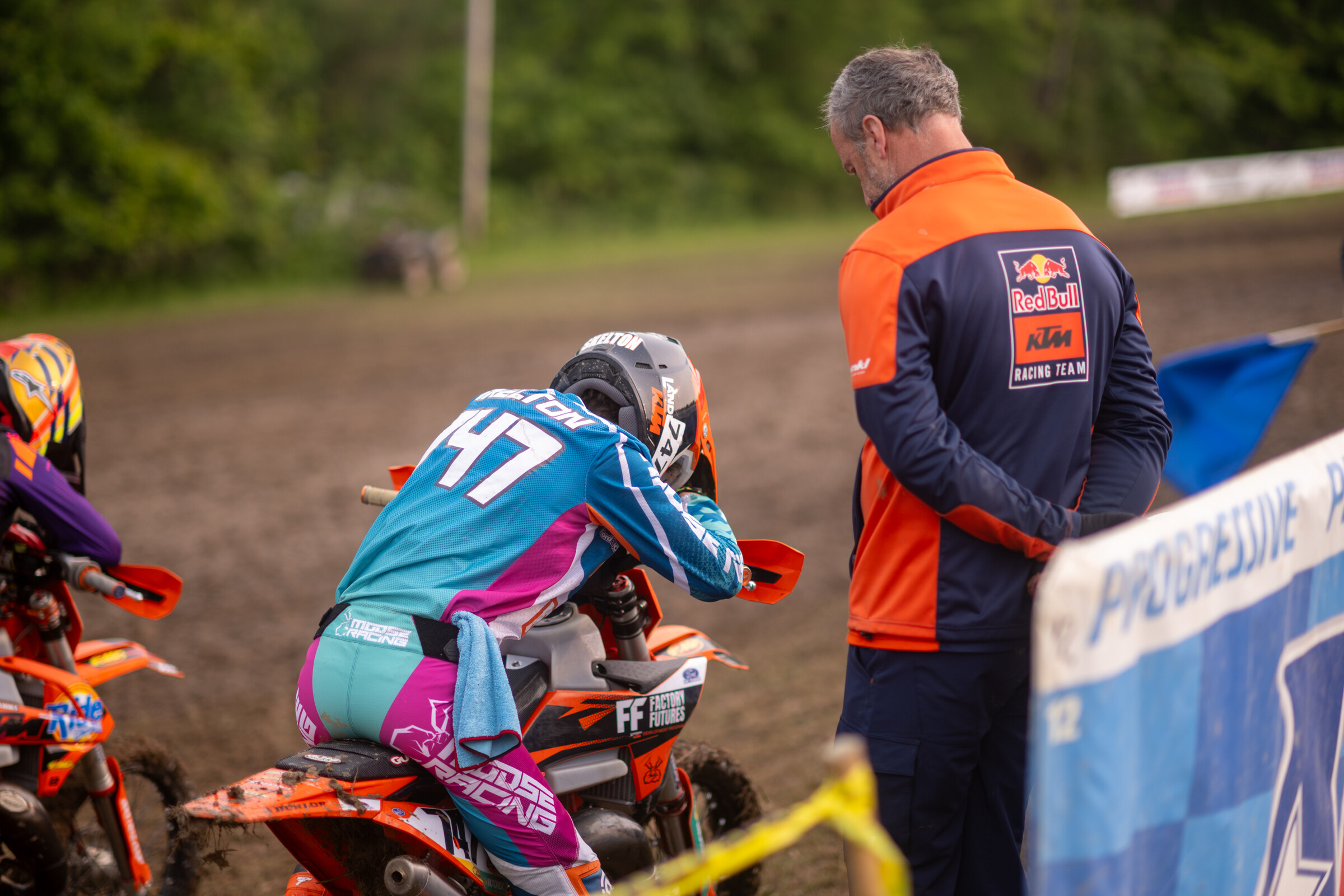 Mason-Dixon_SUN_Faint untitled-193