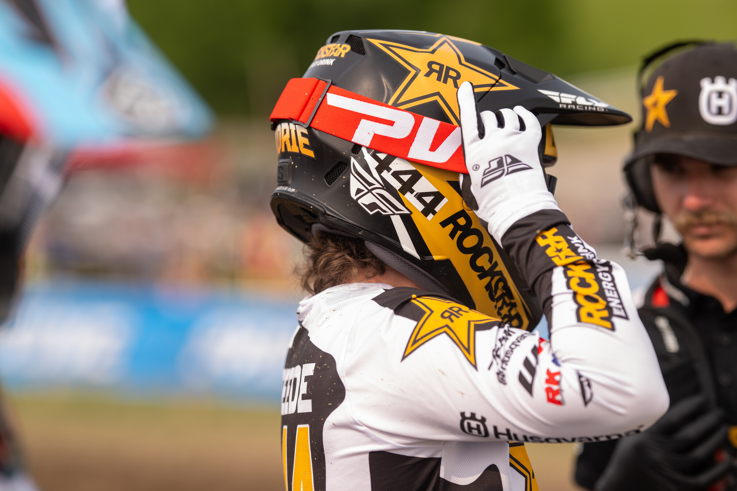 Mason-Dixon_SUN_Faint untitled-327