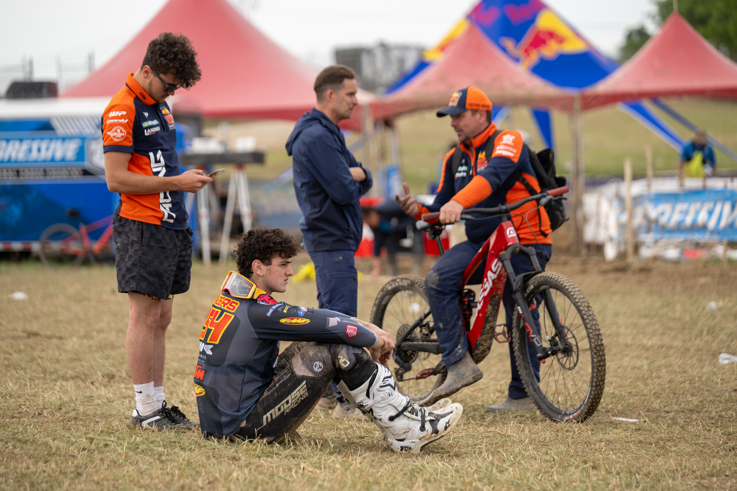 Mason-Dixon_SUN_Faint untitled-647