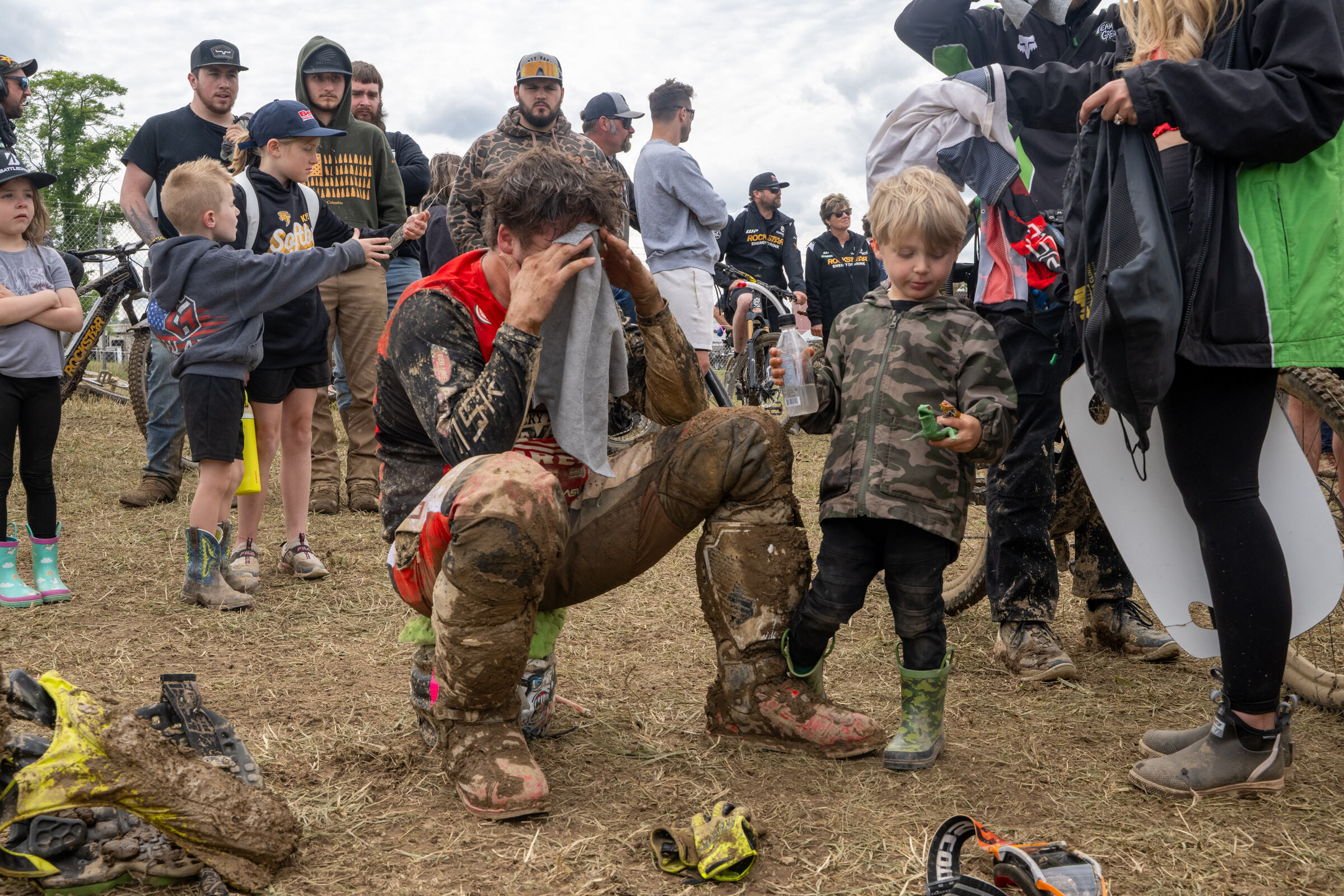 Mason-Dixon_SUN_Faint untitled-705