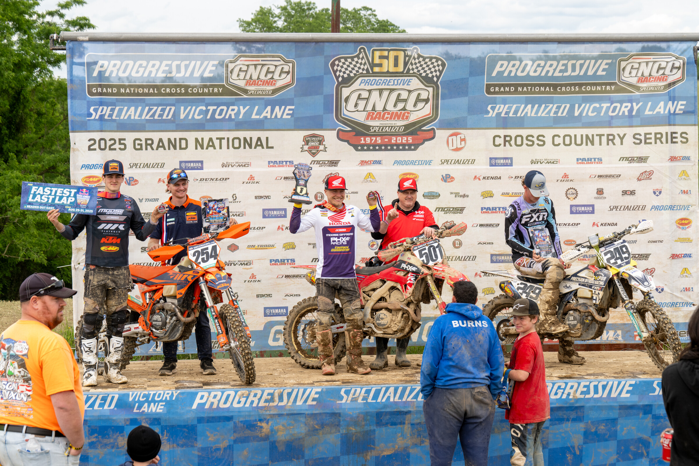 Mason-Dixon_SUN_Faint untitled-864