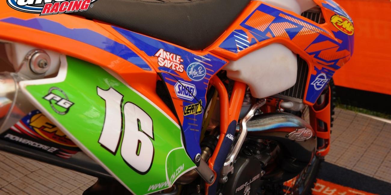 Photo Gallery-Dunlop-Limestone 100-Bikes