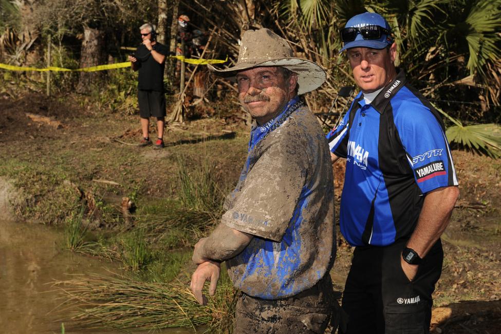 Even Yamaha's Off-Road Coordinator Donnie Luce gets his hands dirty in the name of the bLu cRU