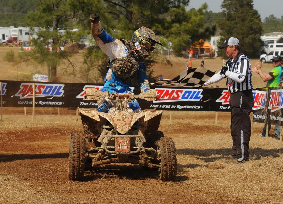 Walker Fowler will sport the white background as the joint points leader this Saturday 