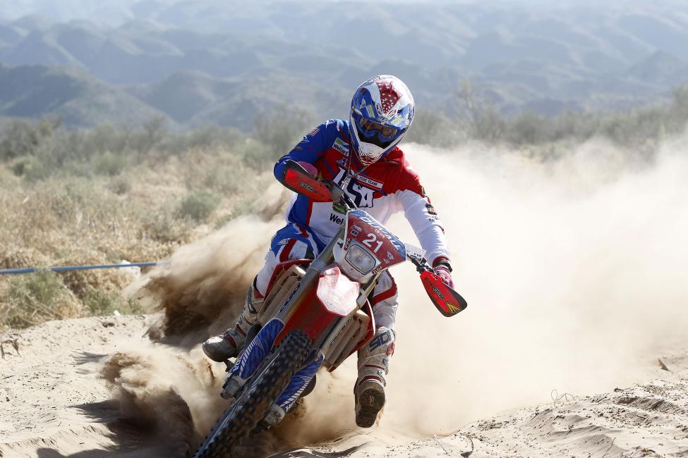 Thad DuVall rips through the Argentina sand on the fourth day of racing