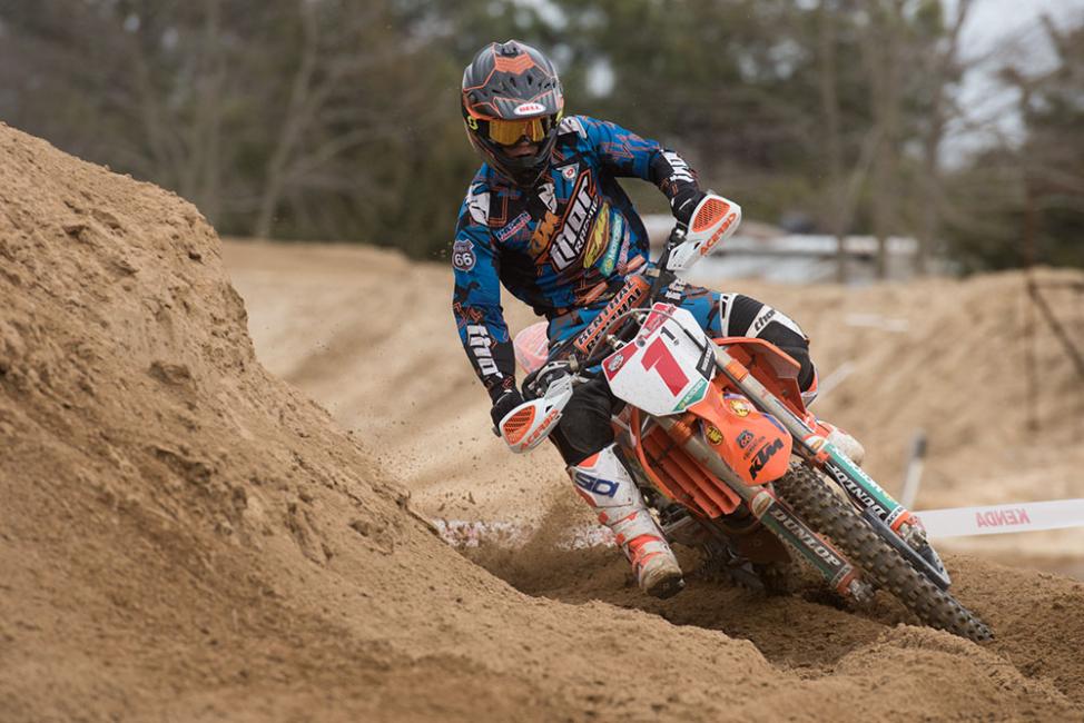 Kailub Russell had a good battle with Daniel Milner at the first round of the Kenda Full Gas Sprint Enduro Series.