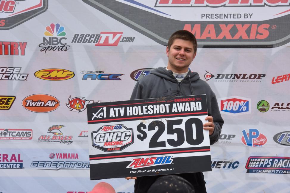 Braden Henthorn captured the $250 AMSOIL Holeshot Award 