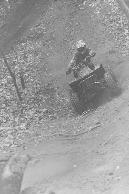 There’s no mistaking that hill and those fallen leaves! Yes, that is The Ironman, and it’s inaugural race in 1995.