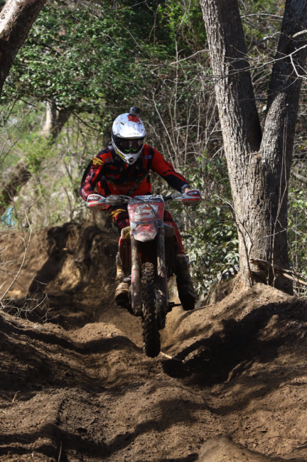 After a crash on lap 5, Chris was able to finish and salvage valuable championship points