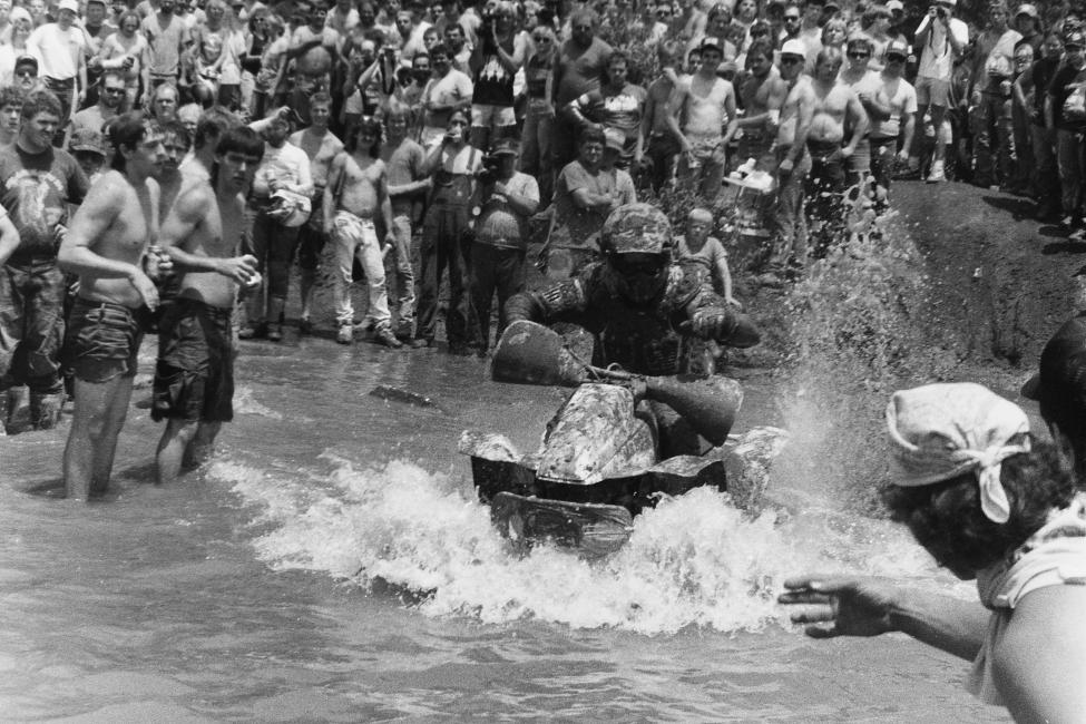 Here's another classic Blackwater 100 moment from 1990.