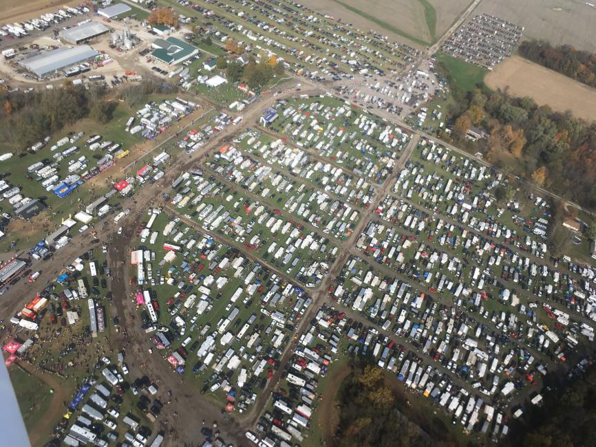 Racers, campers and vendors enjoyed perfect fall weather in Crawfordsville, IN. Photo: Courtesy of Ironman Raceway