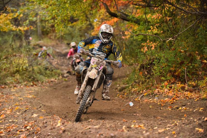 DuVall (shown above) leading K. Russell in the XC1 Class. Photo: Ken Hill
