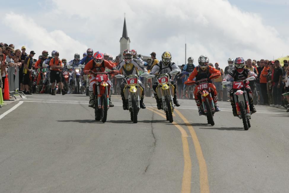 The front row takes off at the 2008 Snowshoe GNCC. That's David Knight on the #1, Paul Whibley on the #6, Josh Strang on the #8, Nate Kanney on the #116 and Glenn Kearney on the #7.