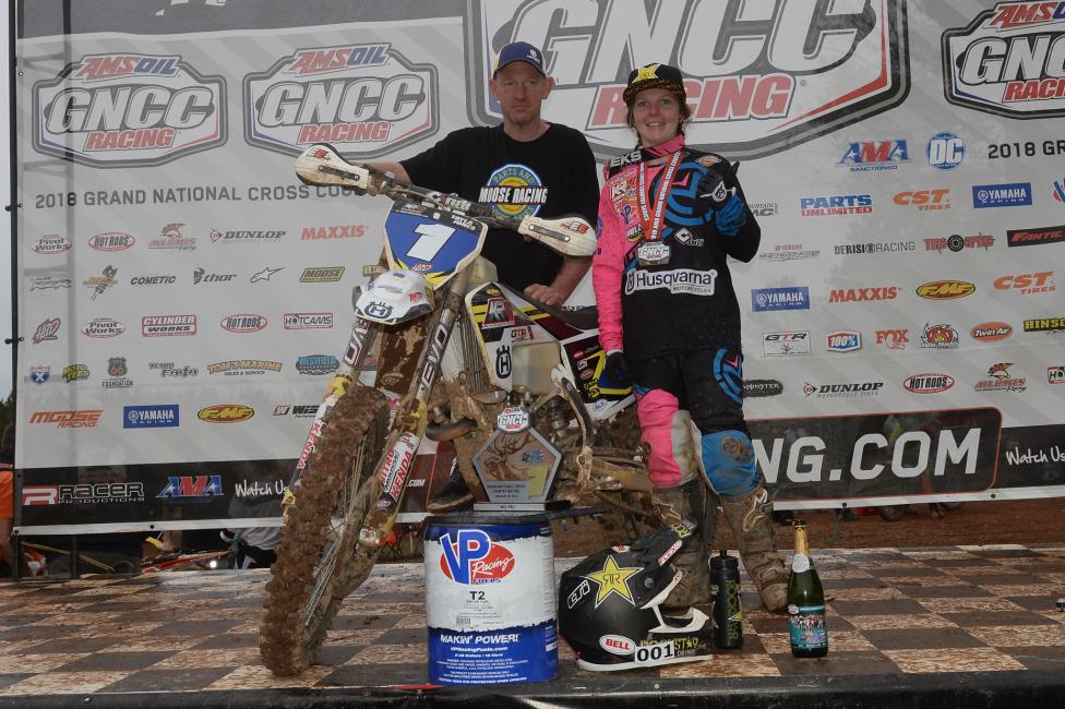 Tayla Jones kicked off the 2018 season with a win and celebrated with her dad by her side.