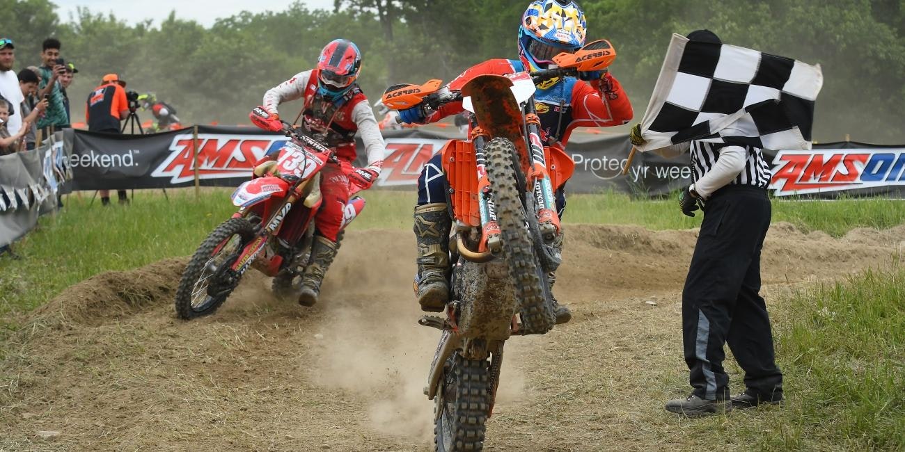 Russell and Bollinger Battle to the Wire at Dunlop Tomahawk GNCC