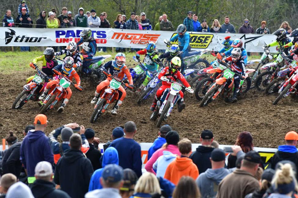 Ben Kelley (#530) on his way to earning the $100 Hot Cams Holeshot Award.