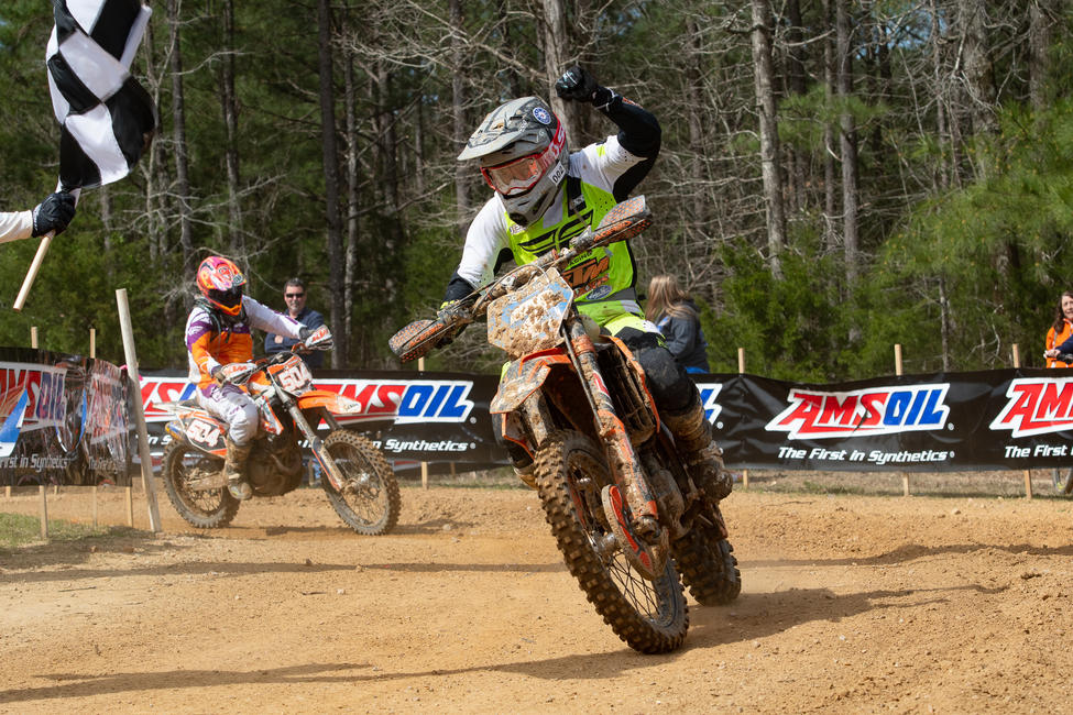 Becca Sheets battled throughout the morning, earning herself The General WXC bike class win.