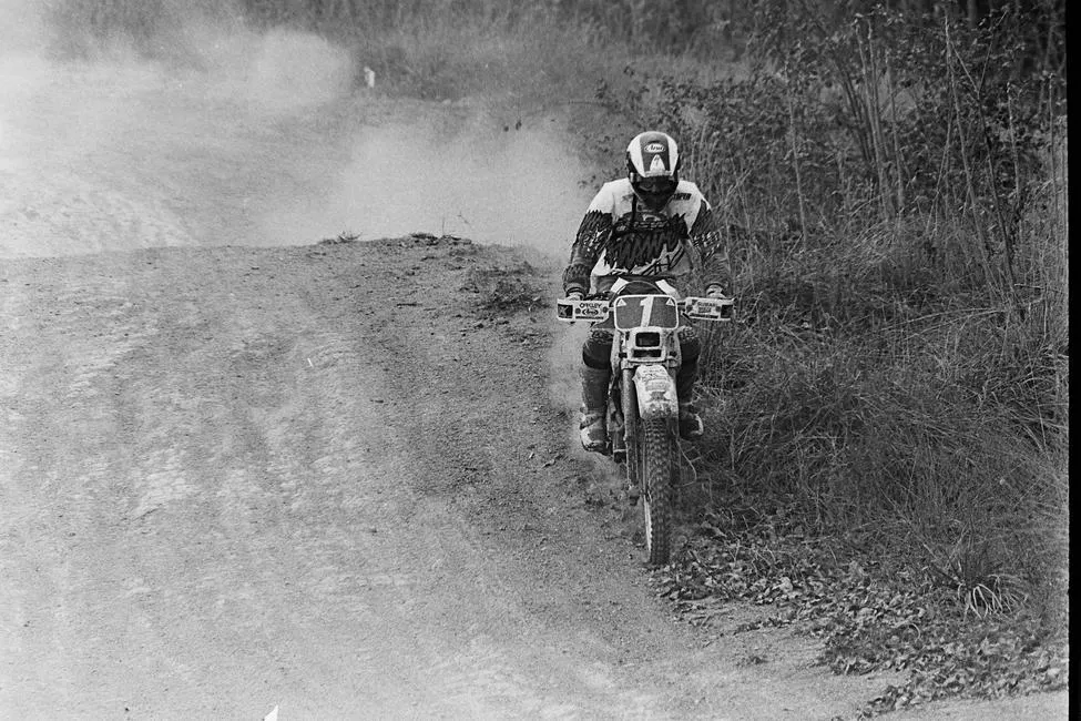 Scott Summers works his way around the Volunteer 100 course in 1993.