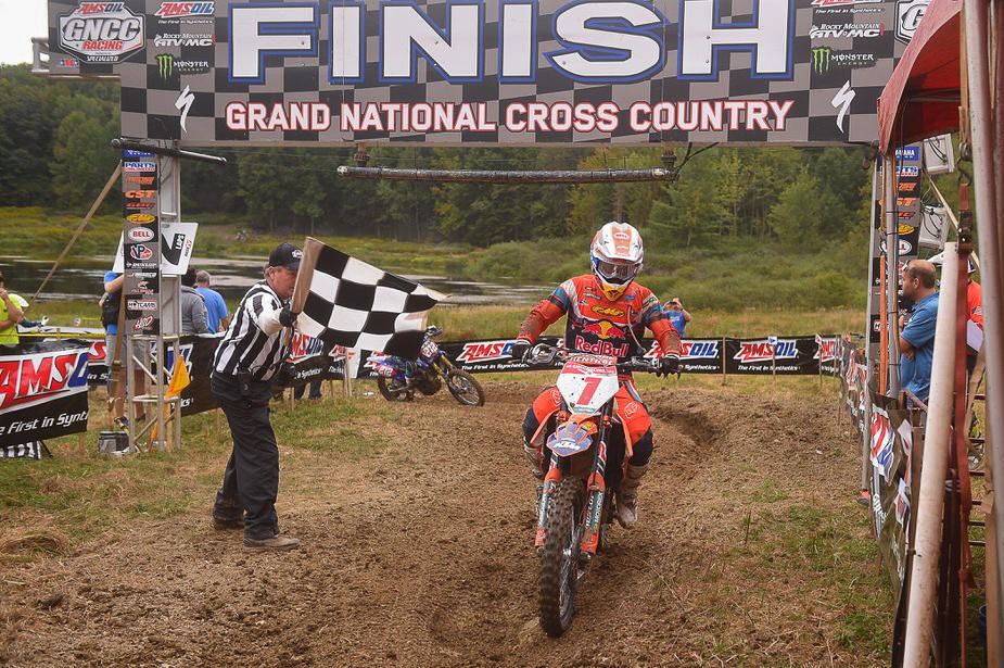 UNADJUSTEDRAW_thumb_f3