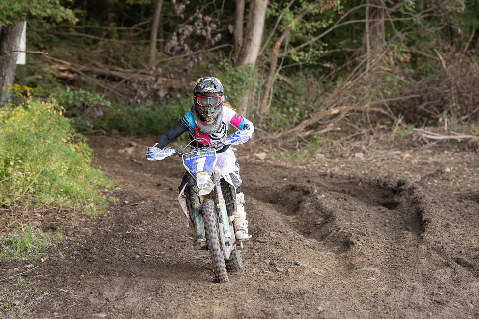 Tayla Jones came back from Summer Break to earn the WXC Bike class win at Black Sky.