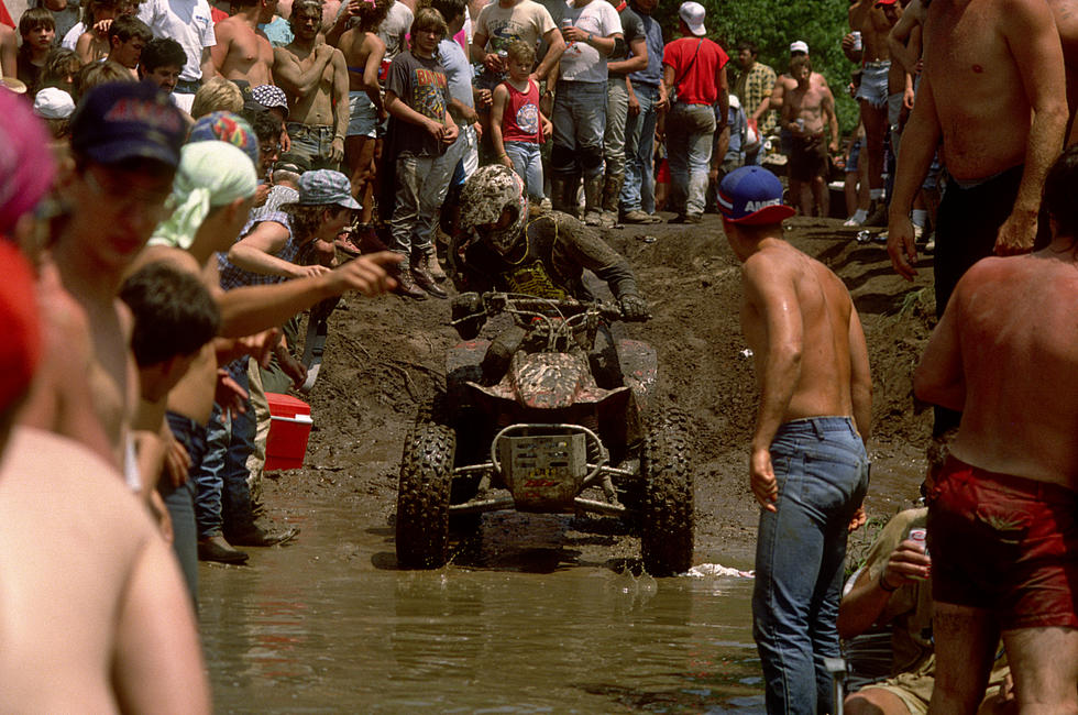 Here's a rider taking advice from Mud Fleas at the Blackwater 100's Route 93 River Crossing!