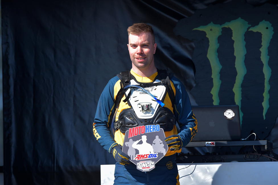 Joe Bromley fue galardonado con el AMSOIL Moto Hero en el Wild Boar GNCC de este fin de semana. Foto: Ken Hill