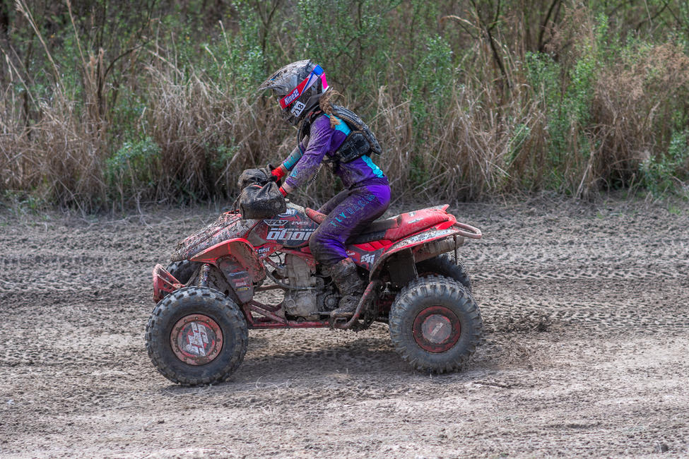 Hannah Hunter battled back to finish second on Saturday morning. Photo: Shan Moore