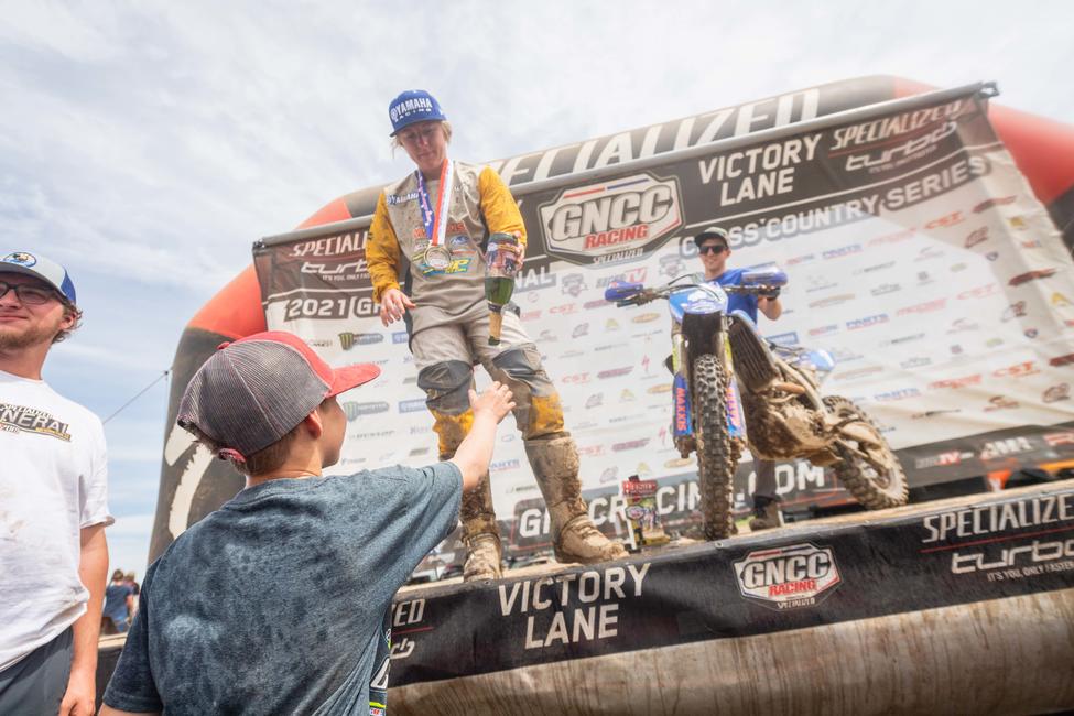 untitled_shoot-374-2