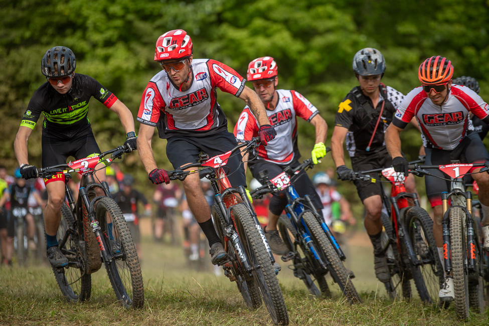 Jeff McCarren (4) gets to the first turn first in the XC1 class ahead of Charlie Mullins (1), Kyle Smith (2), Gerald White (33) and Connor Karkowsky (16). Photo: Shan Moore