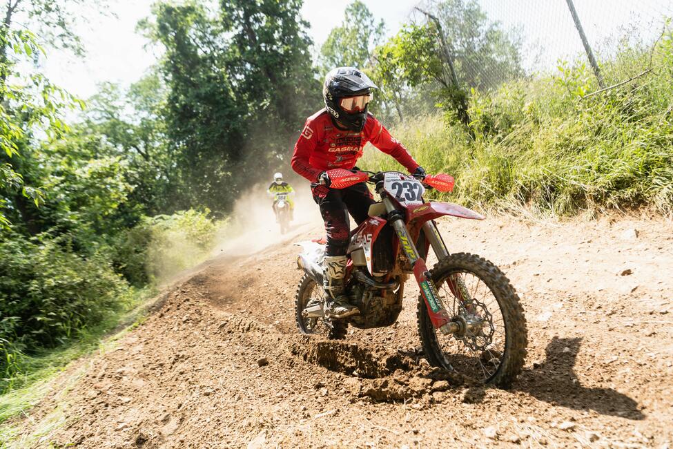 untitled_shoot-197-43